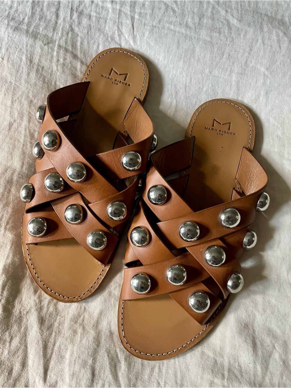 Marc Fisher Raidan Tan Brown Leather Studded Slides Sandals 8.5
